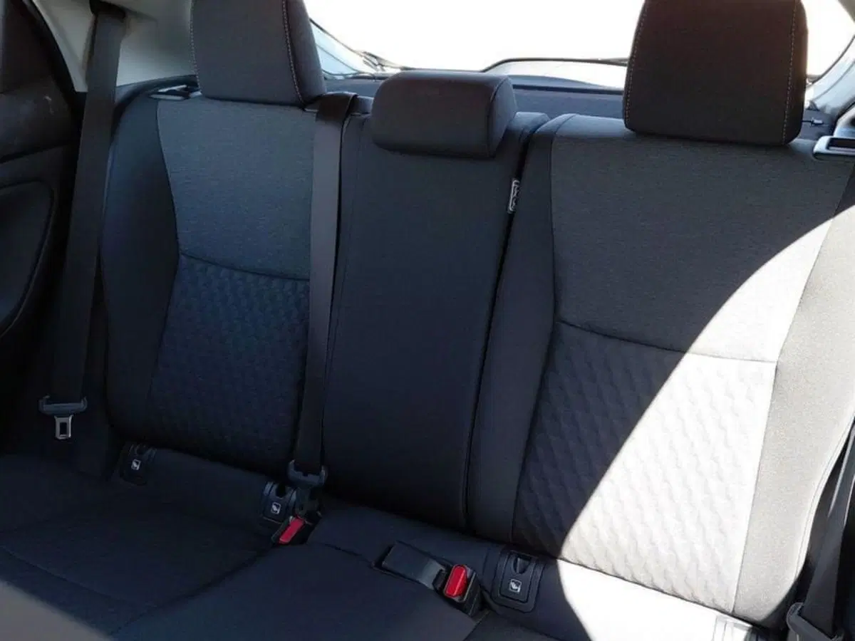 Toyota Yaris usata a Cagliari (12)