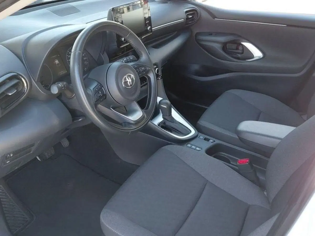 Toyota Yaris usata a Cagliari (8)