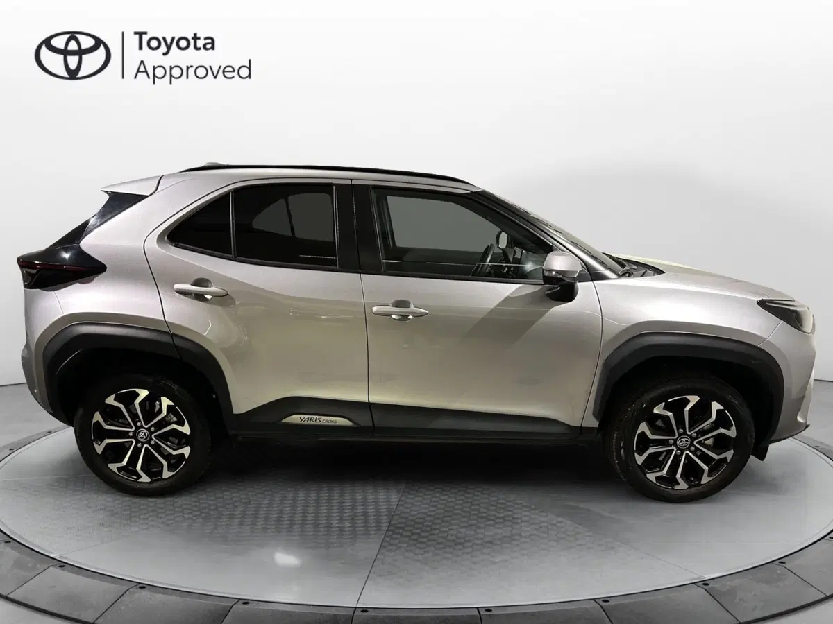 Toyota Yaris Cross usata a Milano (14)