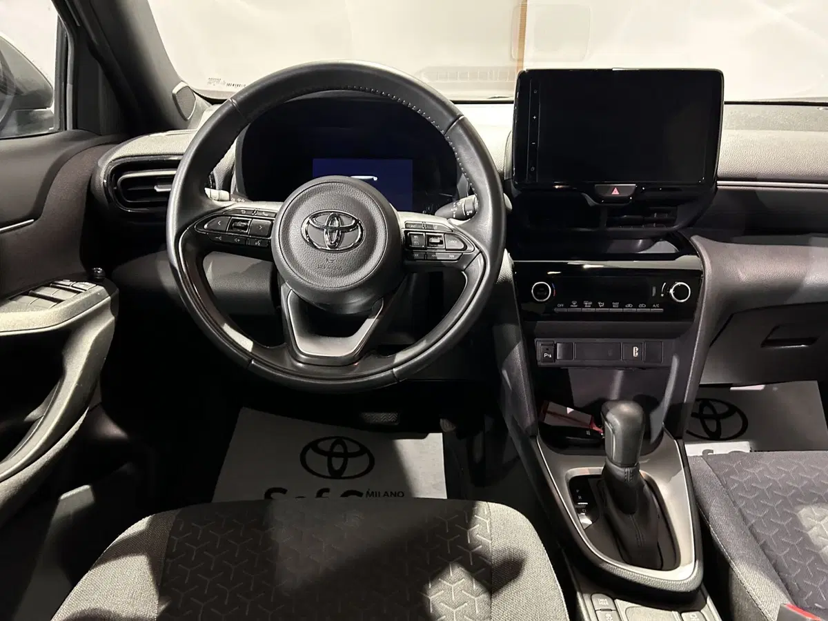 Toyota Yaris Cross usata a Milano (9)