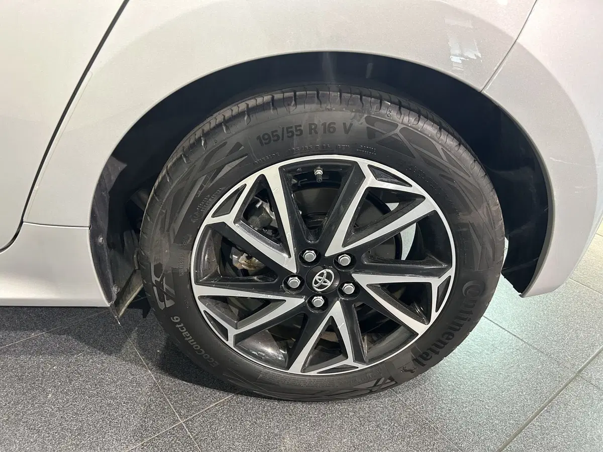 Toyota Yaris usata a Milano (14)