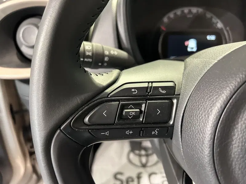 Toyota Aygo X usata a Milano (15)