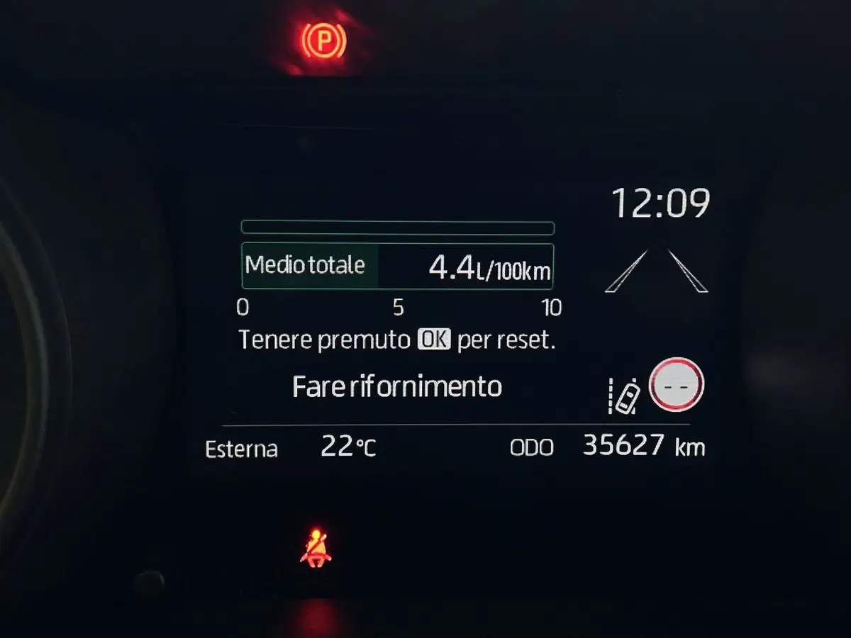 Toyota Yaris Cross usata a Milano (12)