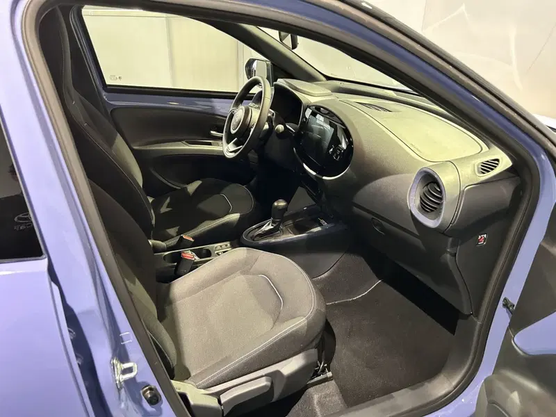 Toyota Aygo X usata a Milano (12)