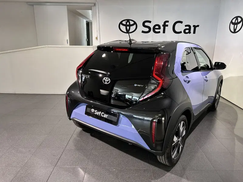 Toyota Aygo X usata a Milano (4)