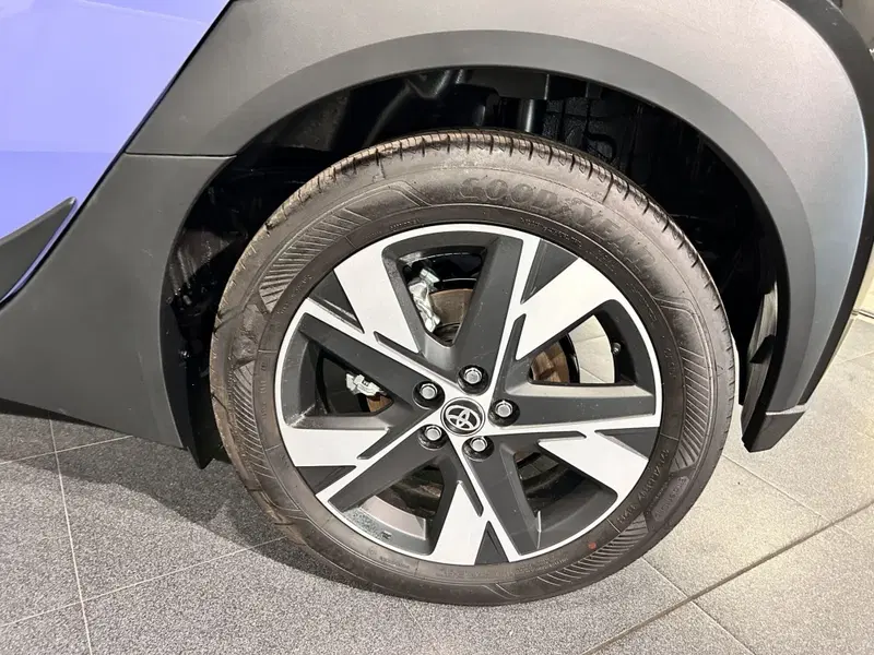 Toyota Aygo X usata a Milano (7)