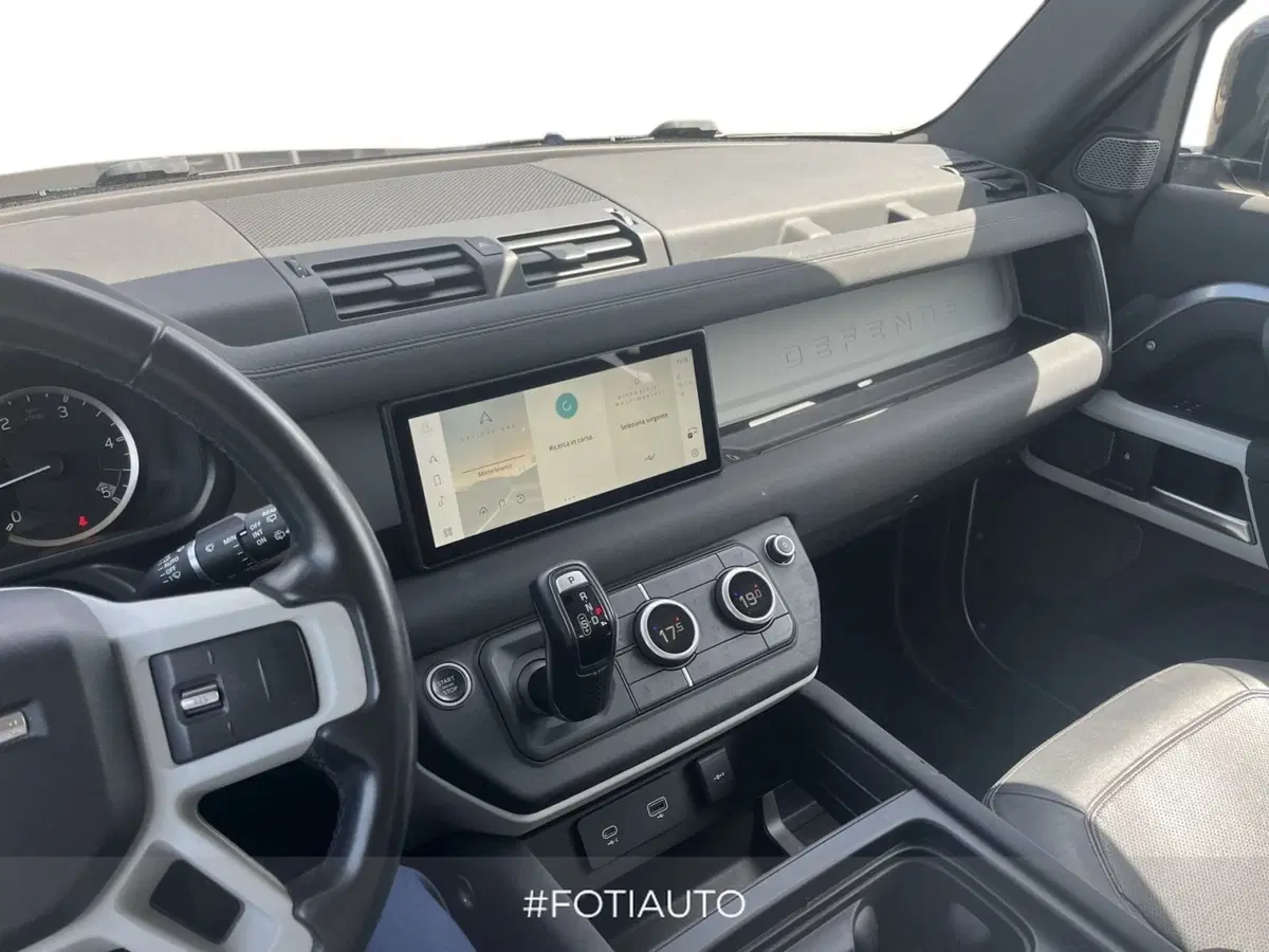 Land Rover Defender usata a Catania (10)