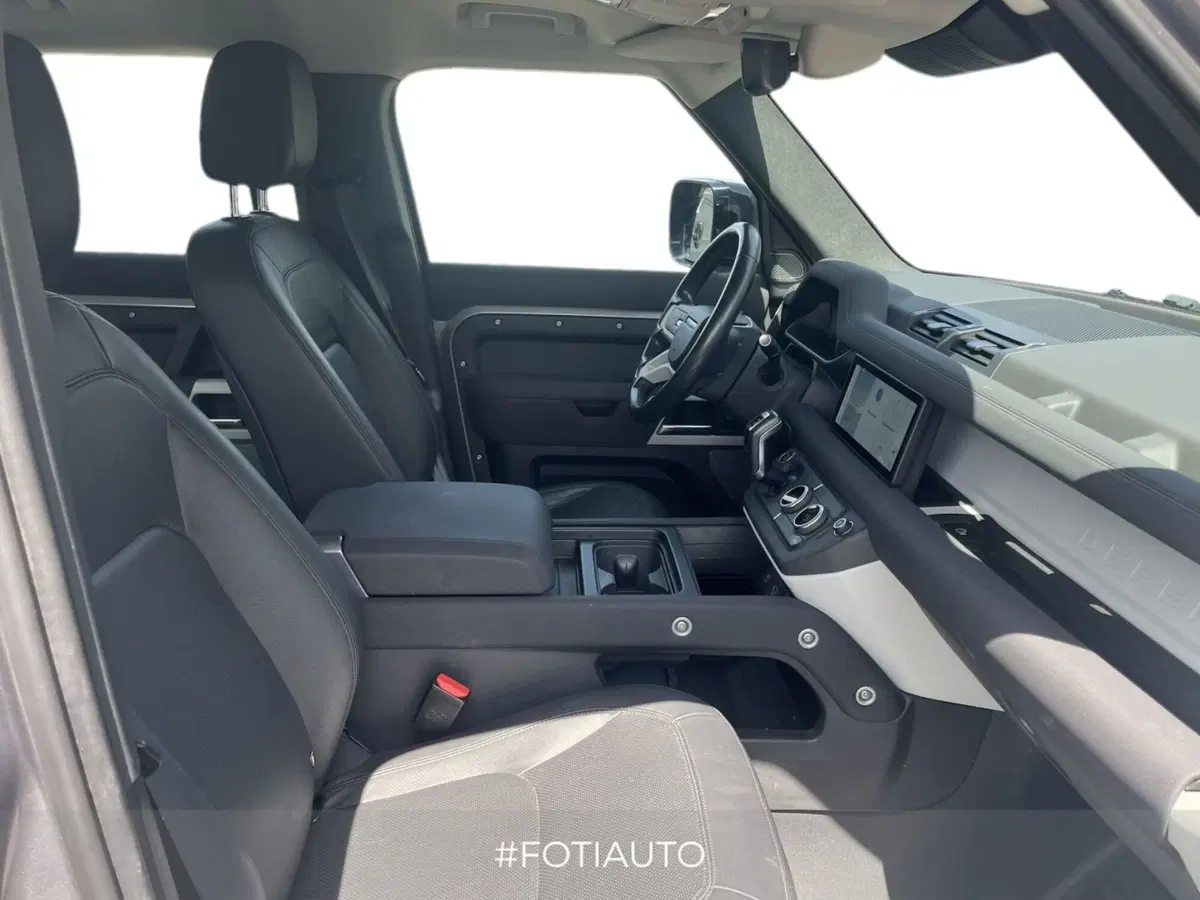Land Rover Defender usata a Catania (3)
