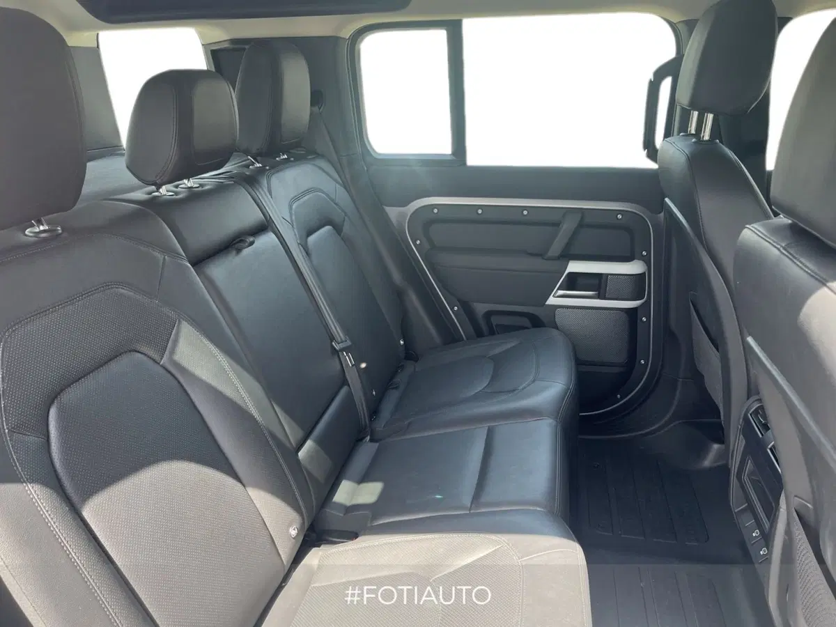 Land Rover Defender usata a Catania (5)
