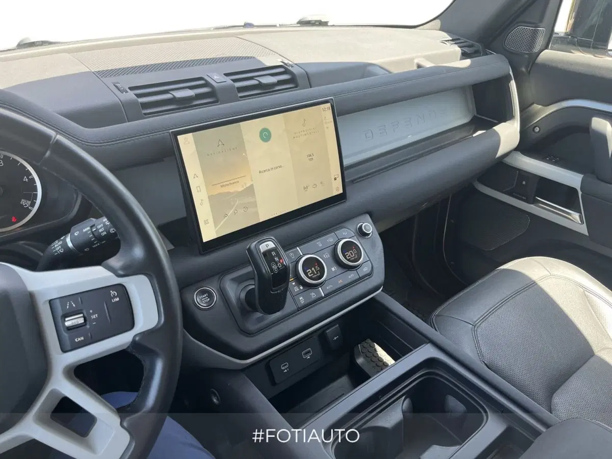 Land Rover Defender usata a Catania (10)