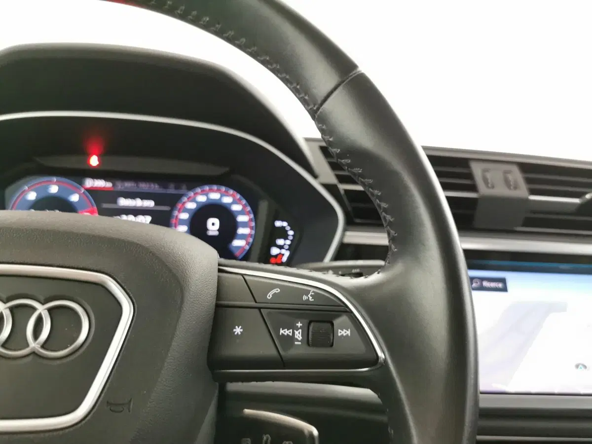 Audi Q3 Sportback usata a Chieti (10)
