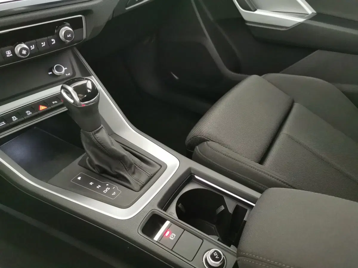 Audi Q3 Sportback usata a Chieti (14)