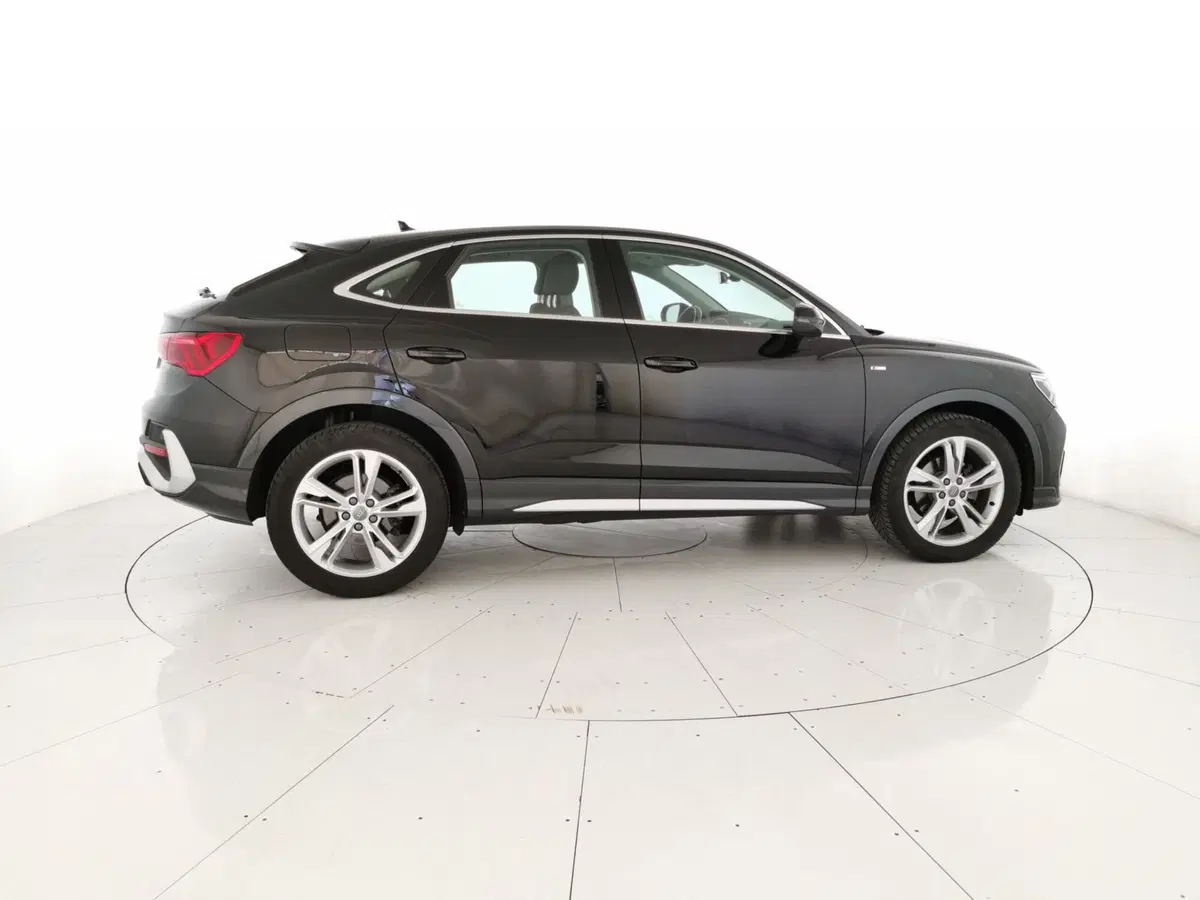 Audi Q3 Sportback usata a Chieti (4)