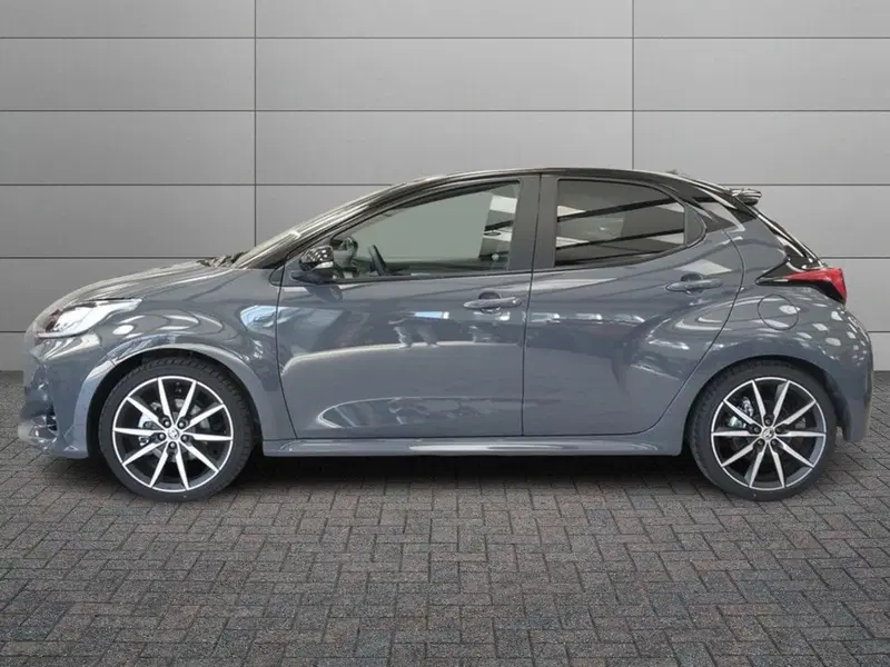 Toyota Yaris GR Sport usata a Roma (2)