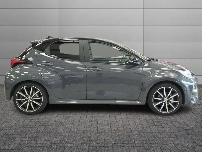 Toyota Yaris GR Sport usata a Roma (3)