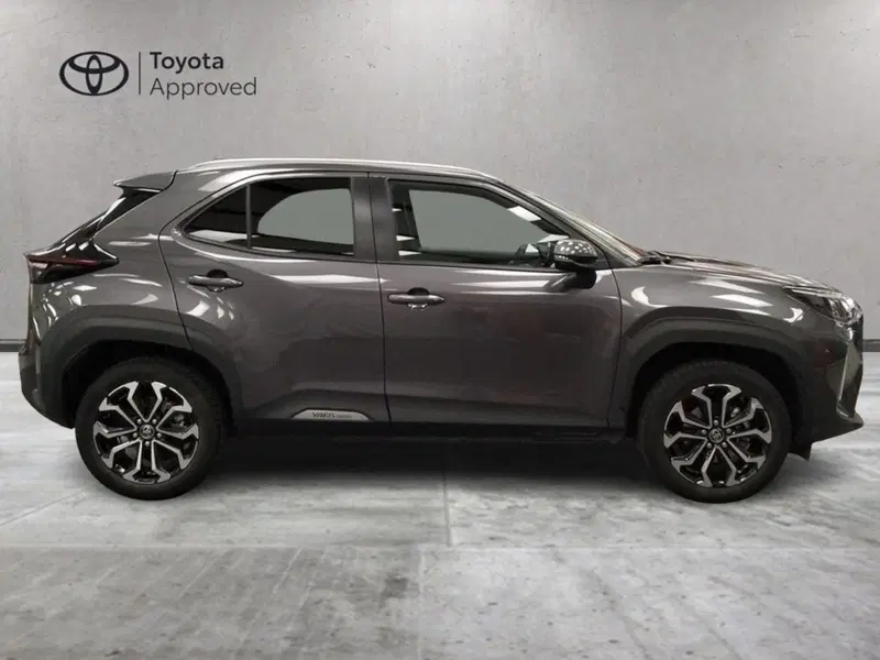 Toyota Yaris Cross usata a Roma (4)