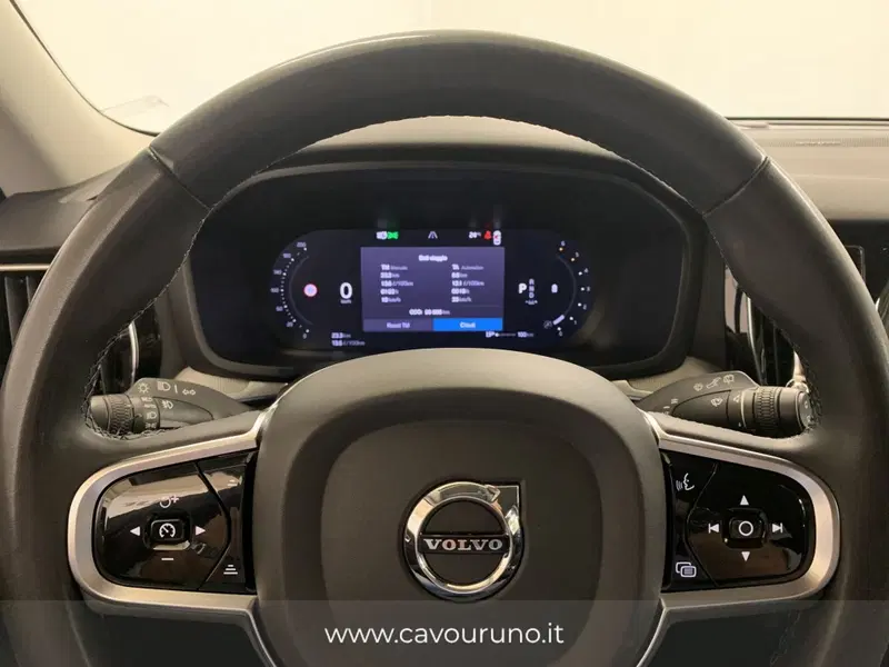 Volvo V60 Cross Country usata a Ferrara (15)