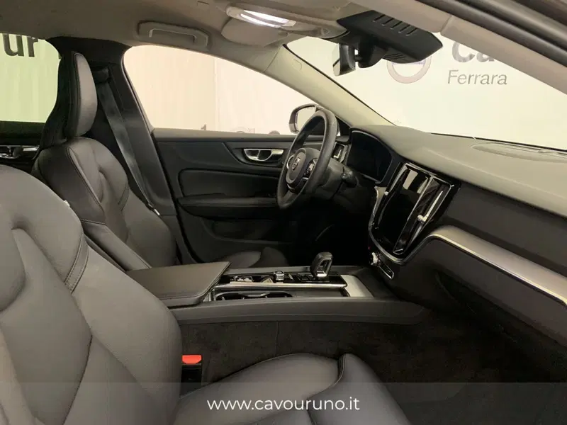 Volvo V60 Cross Country usata a Ferrara (17)