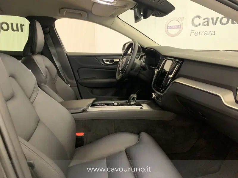 Volvo V60 Cross Country usata a Ferrara (18)