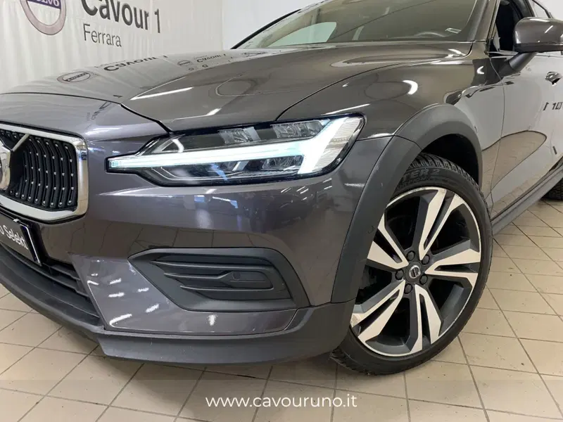 Volvo V60 Cross Country usata a Ferrara (4)