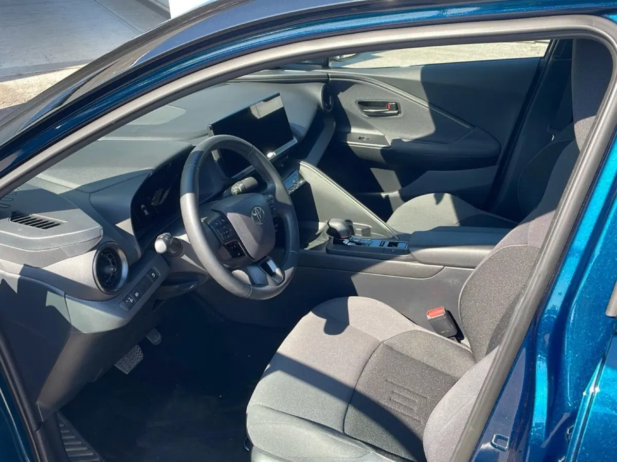 Toyota Toyota C-HR usata a Bologna (12)