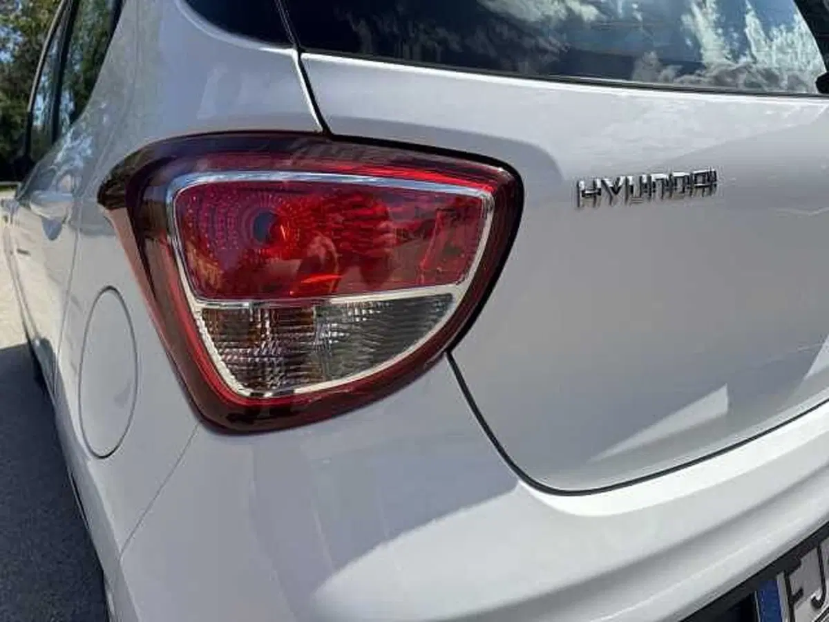 Hyundai i10 usata a Pesaro-Urbino (10)