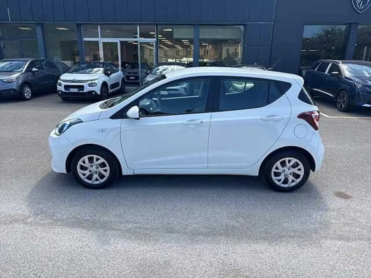 Hyundai i10 usata a Pesaro-Urbino (2)