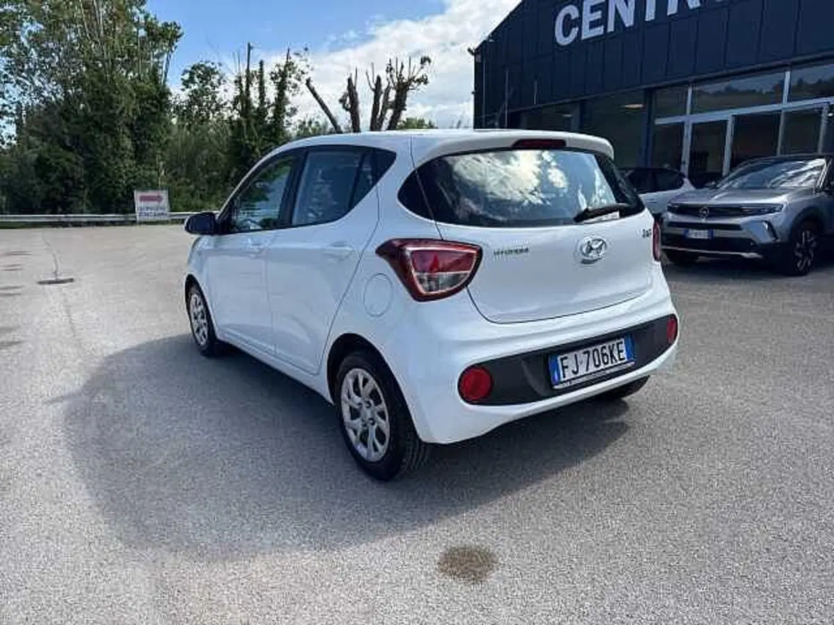 Hyundai i10 usata a Pesaro-Urbino (3)