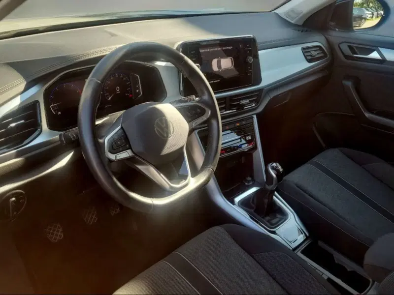 Volkswagen T-Roc usata a Livorno (12)