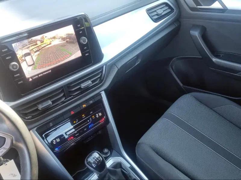 Volkswagen T-Roc usata a Livorno (13)