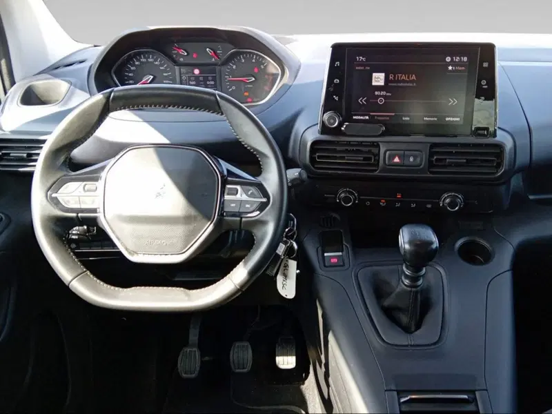 Peugeot Rifter usata a Siena (11)