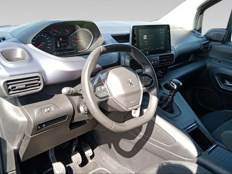Peugeot Rifter usata a Siena (9)