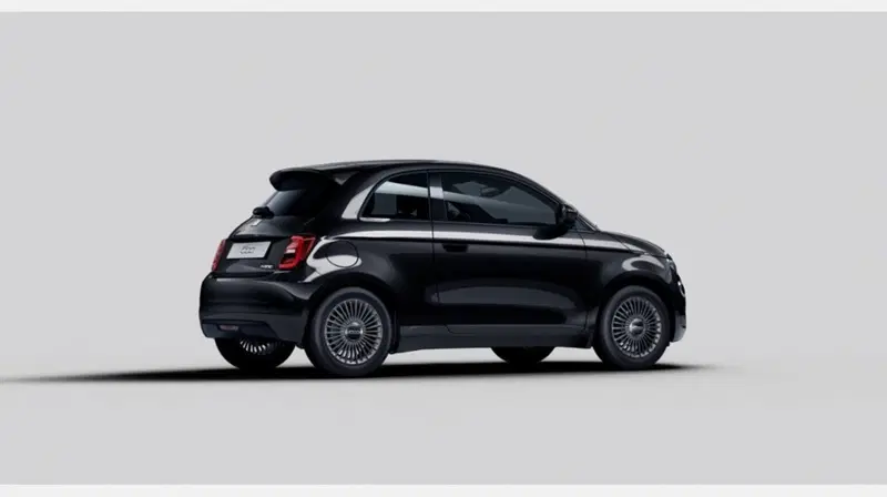 Fiat 500 nuova a Firenze (2)