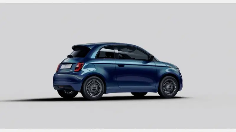 Fiat 500 nuova a Firenze (2)