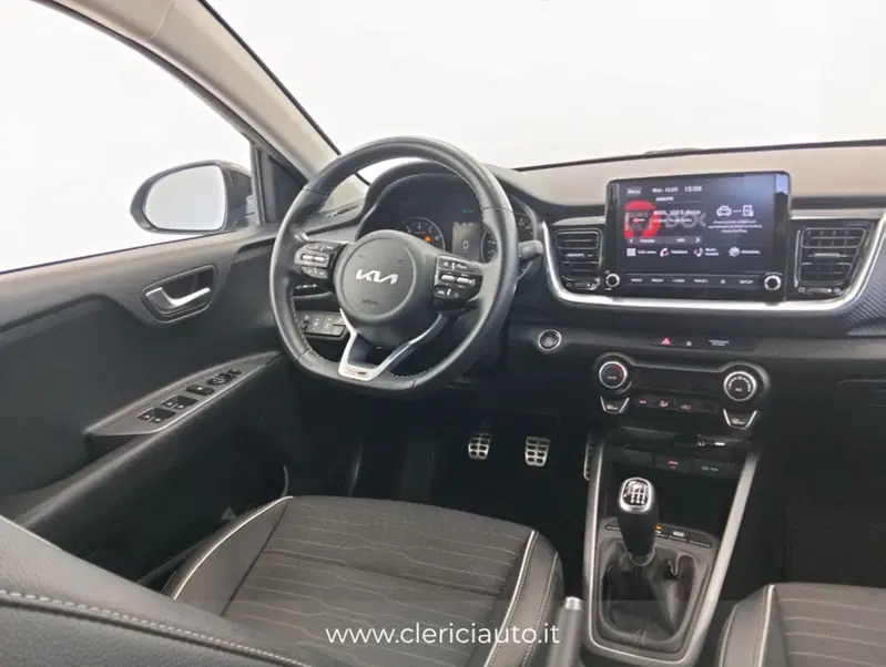 Kia Stonic usata a Como (10)