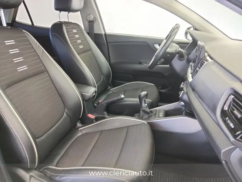 Kia Stonic usata a Como (3)