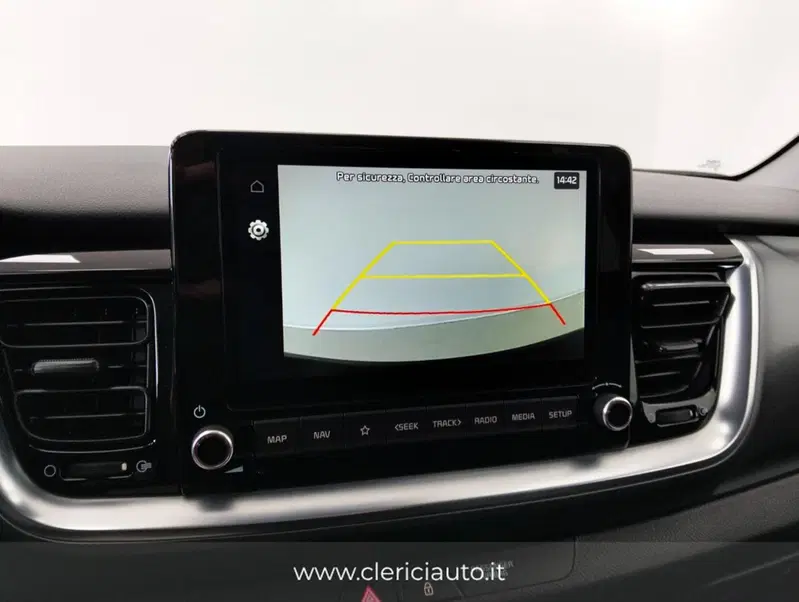 Kia Stonic usata a Como (12)