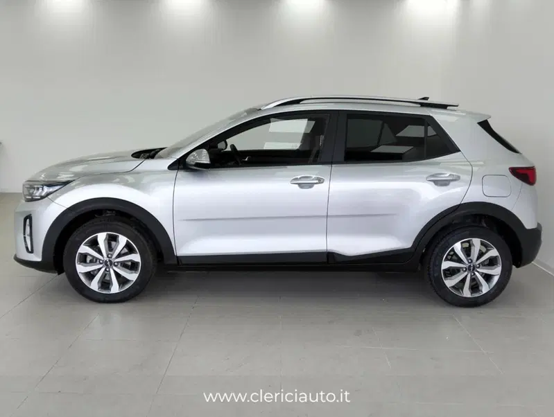 Kia Stonic usata a Como (8)