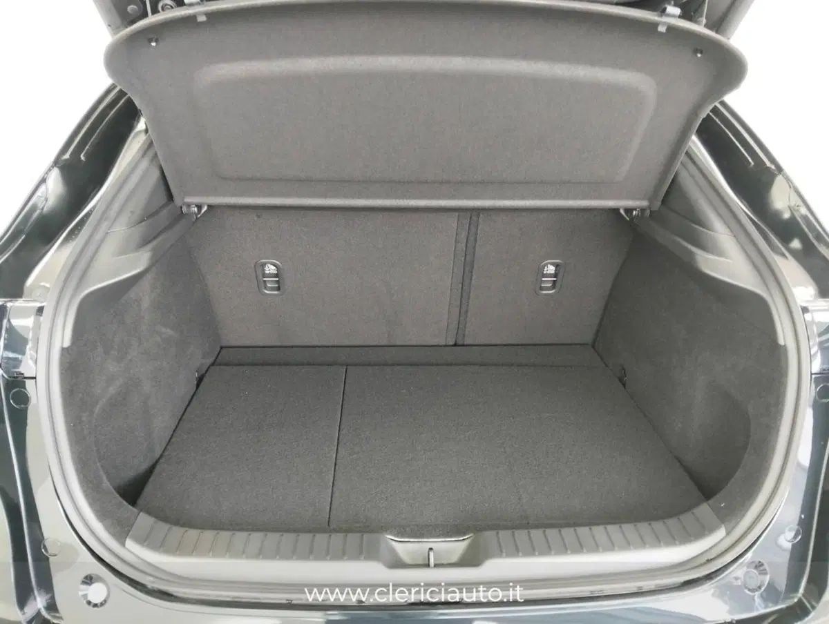 Mazda CX-30 nuova a Como (17)