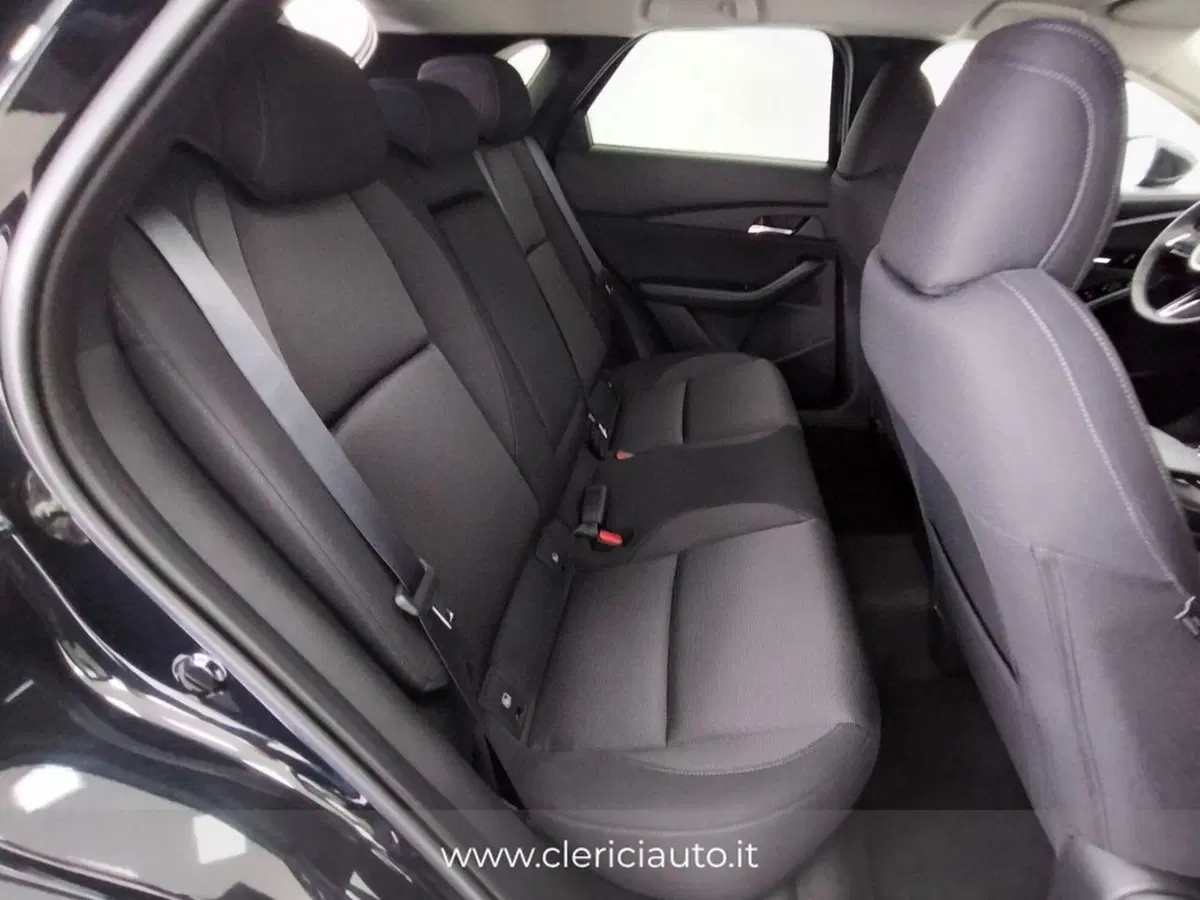 Mazda CX-30 nuova a Como (5)