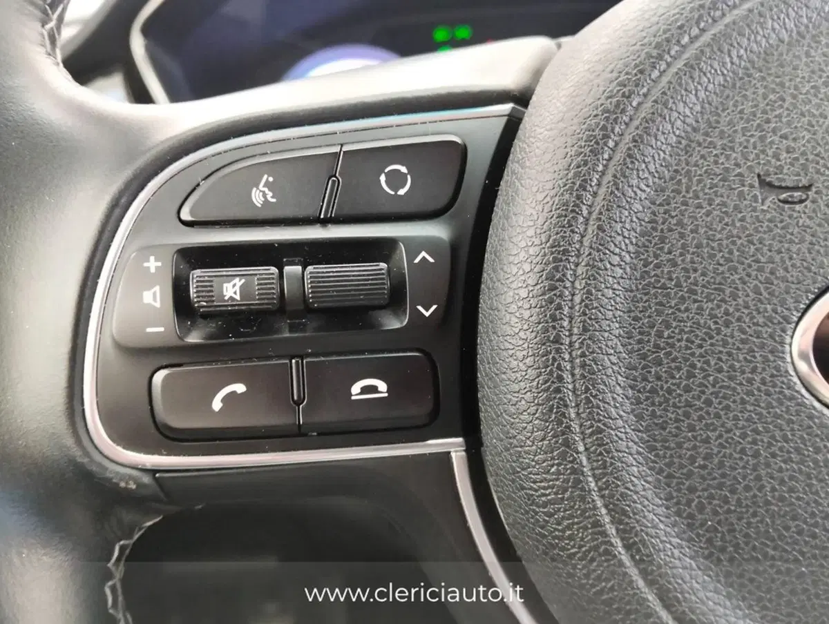 Kia Niro usata a Como (11)
