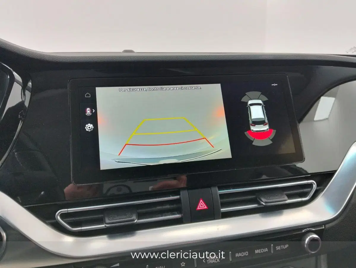 Kia Niro usata a Como (13)