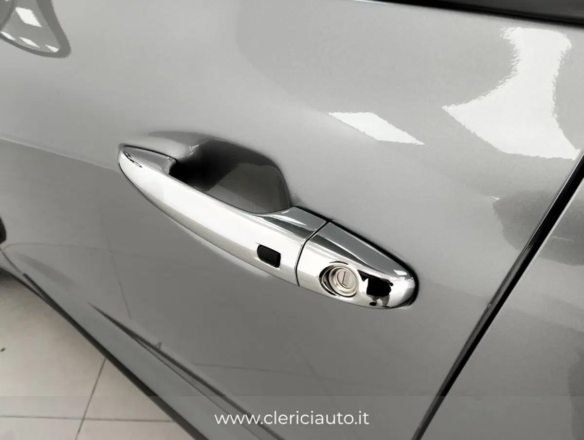Kia Niro usata a Como (17)