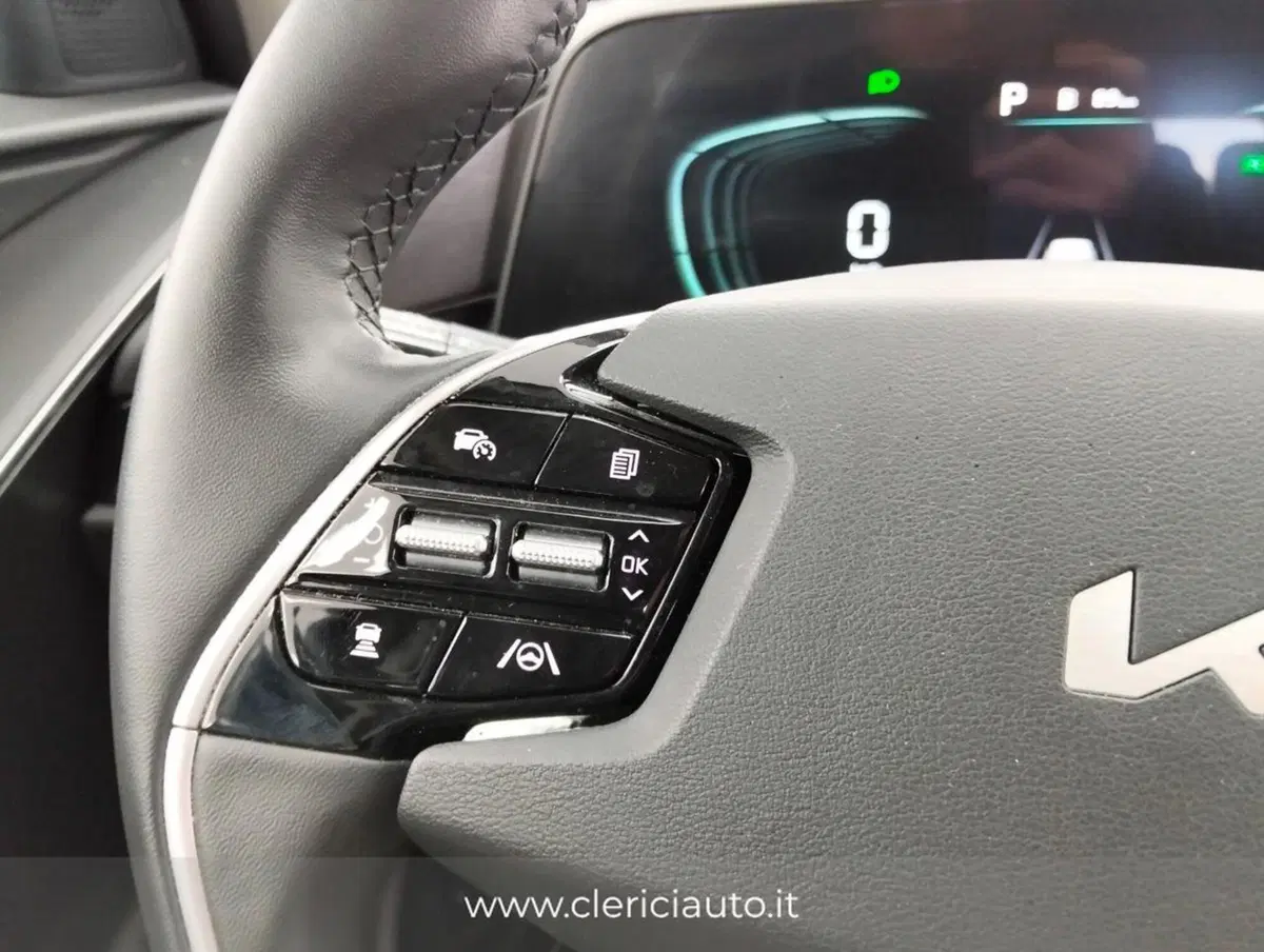Kia Niro usata a Como (11)