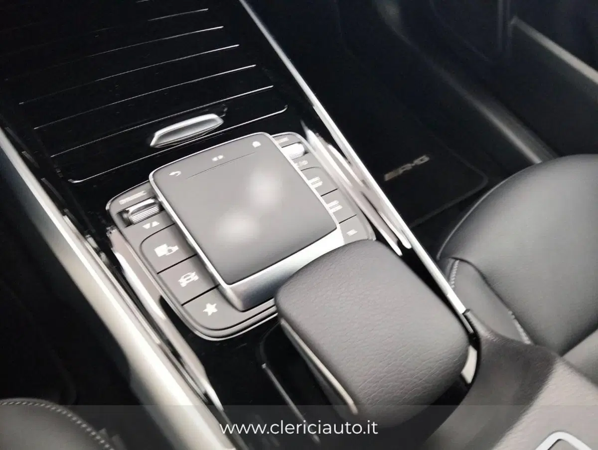 Mercedes-Benz GLB usata a Como (16)