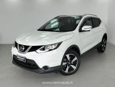 Nissan Qashqai 1.6 dCi 2WD Tekna del 2017 usata a Lurate Caccivio