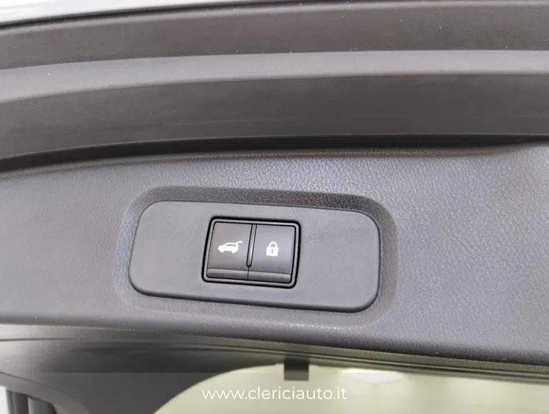 Nissan Qashqai usata a Como (16)