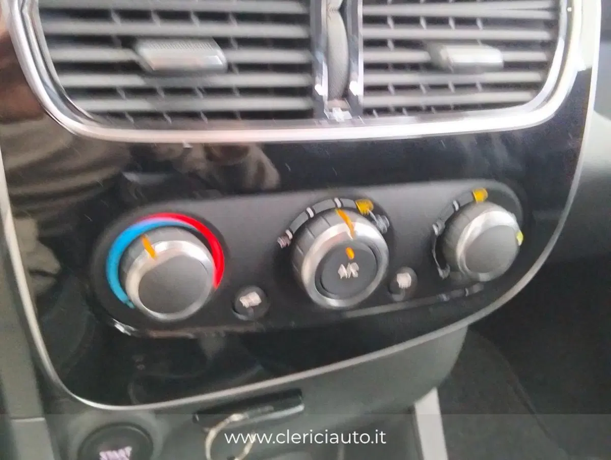 Renault Clio usata a Como (11)