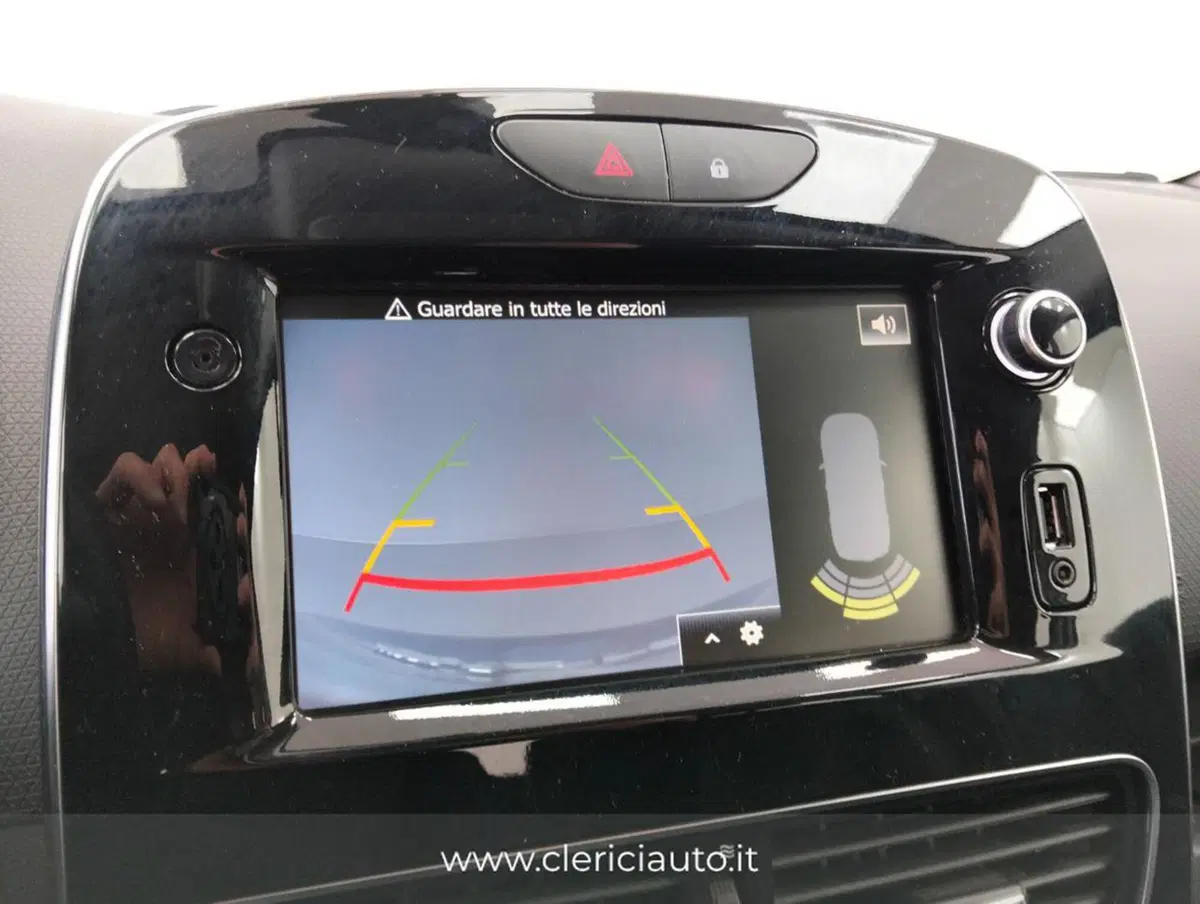 Renault Clio usata a Como (14)