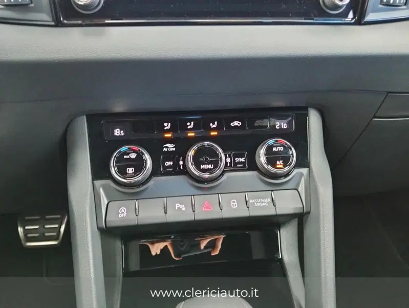 Skoda Karoq usata a Como (13)